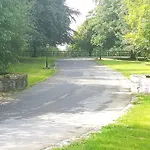 Grove At The Tullow